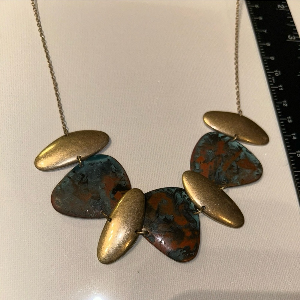 Statement necklace